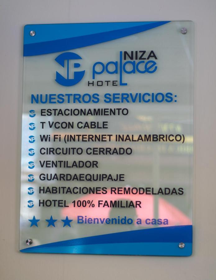 Hotel Niza Zona Piel León Exteriör bild